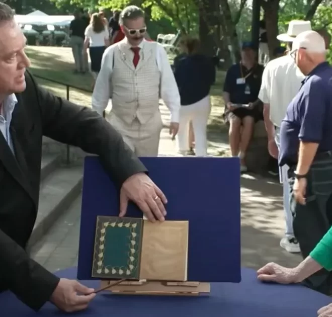 Antiques Roadshow guest left open-mouthed in shock at value of her Shakespeare book