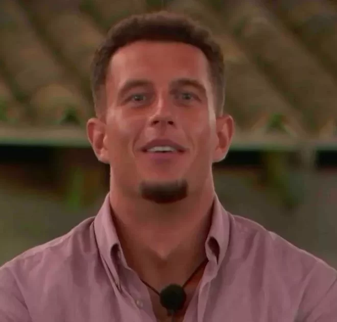 Love Island fans slam Wil for ‘shocking behaviour’ during movie night