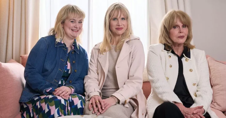 Joanna Lumley says parents need to ban one thing and teach teenagers ‘the basics’