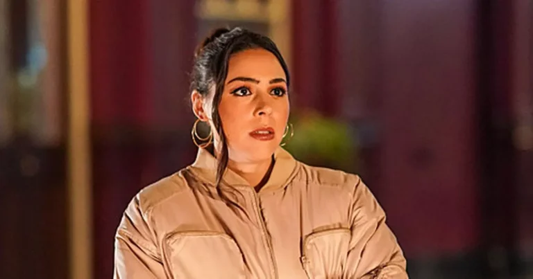 EastEnders Priya actress has famous soap star mum – and fans are gobsmacked