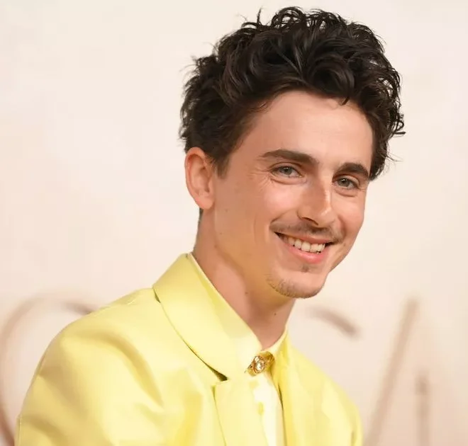 Timothée Chalamet’s one-word response to losing out at Oscars as he ‘hides disappointment’