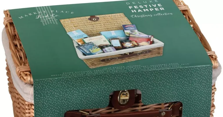 B&M shoppers are going wild over their £20 Christmas hamper