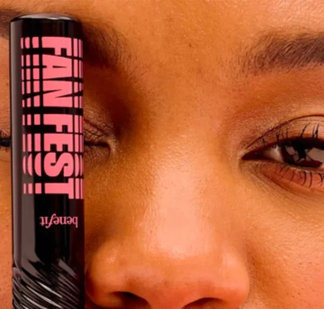 Debenhams money-saving bundle gives you a full-size Benefit mascara for £8