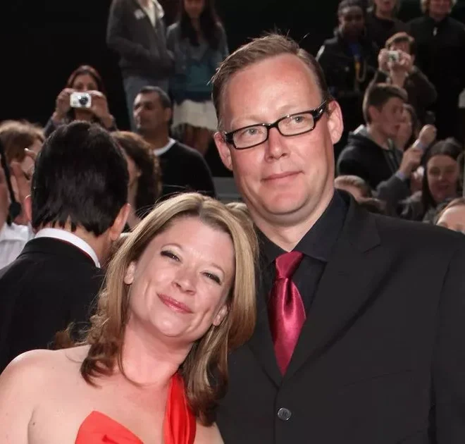 EastEnders Garry Hobbs star’s love life with co-star as he returns after 16 years