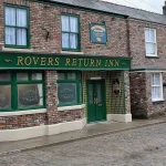 Coronation Street favourite leaves soap for good in emotional final scenes