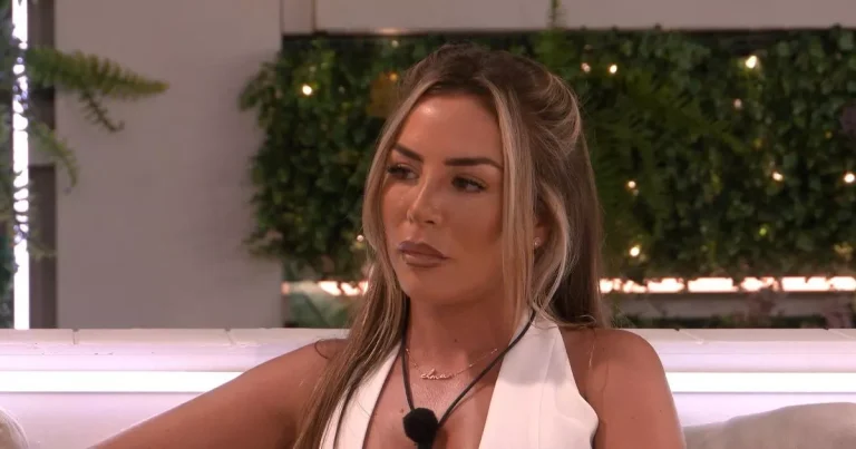 Love Island’s Scott Thomas’ twin brother issues heartfelt plea after Elma Pazar hit with backlash