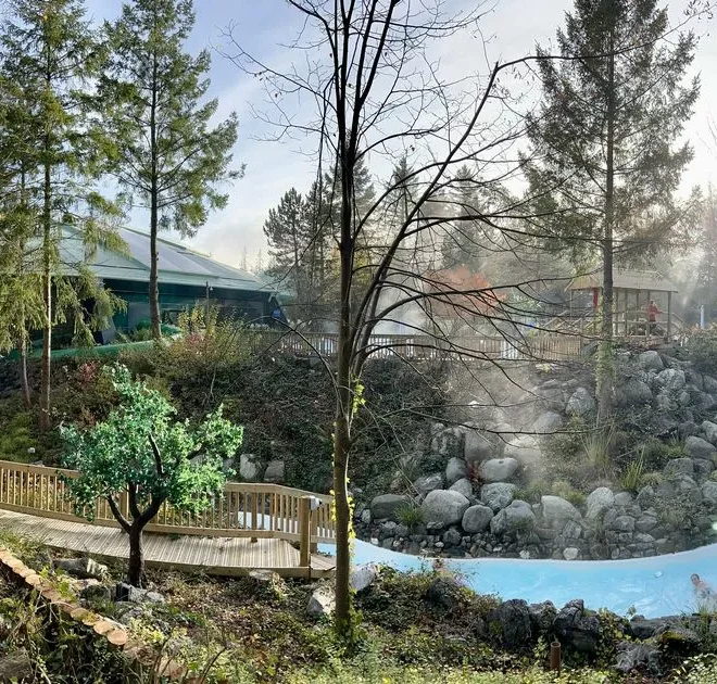 Half-term holiday hack can cut £1,000 off price of a Center Parcs break
