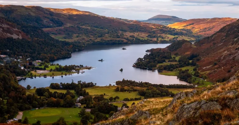 The best cosy cottages and trendy Airbnbs still available to book for autumn getaways