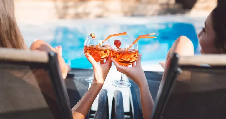 Move over prosecco lollies, cocktail ice creams are the ultimate heatwave fix