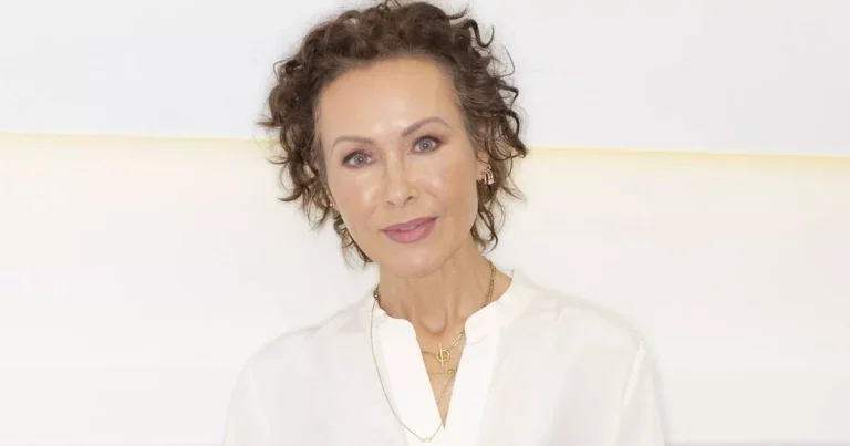 Casualty and Holby City star Amanda Mealing admits being high on cocaine when she crashed car into nurse
