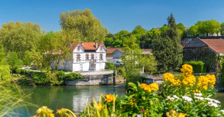 This little-known town is the best foodie hotspot in France – Alicia Keys and Usher are fans