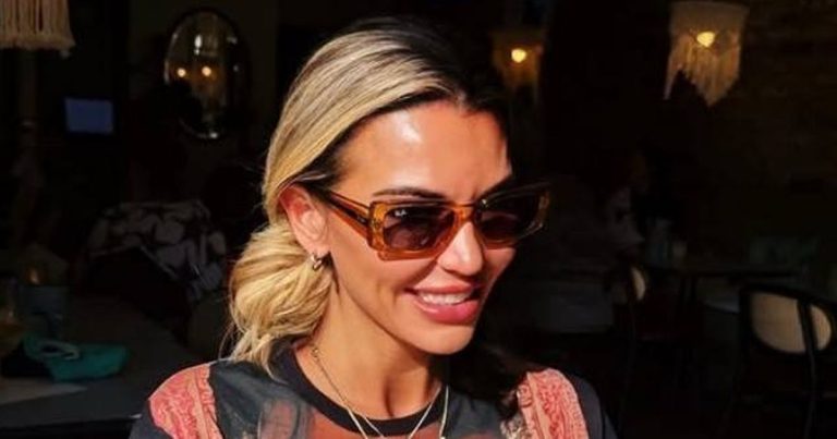 Christine McGuinness’ go-to butter yellow sunglasses slashed by £30 in flash sale