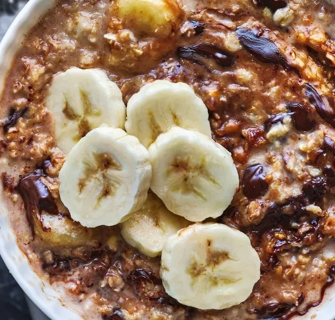 ‘Best ever’ brekkie on the go banoffee porridge – perfect for taking to work
