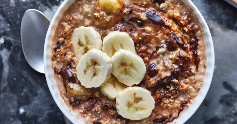‘Best ever’ brekkie on the go banoffee porridge – perfect for taking to work