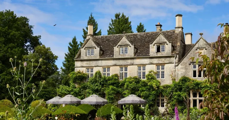 ‘I discovered a Rivals-inspired Cotswolds getaway at this fashionable new hotel’