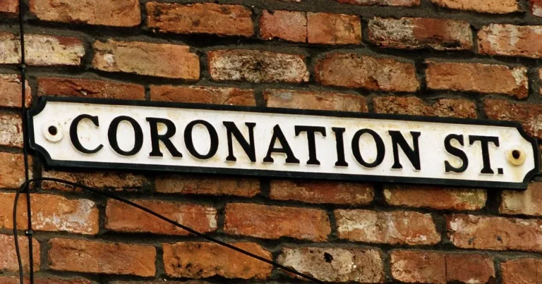 Coronation Street legend confirms final day on set as they leave soap after 14 years
