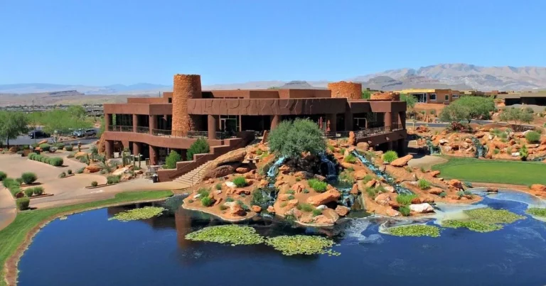 High School Musical 2 fans go wild for real life resort where you can stay too