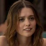 The White Lotus’ Aimee Lou Wood shares the make-up product she swears by to get her ‘Thailand glow’