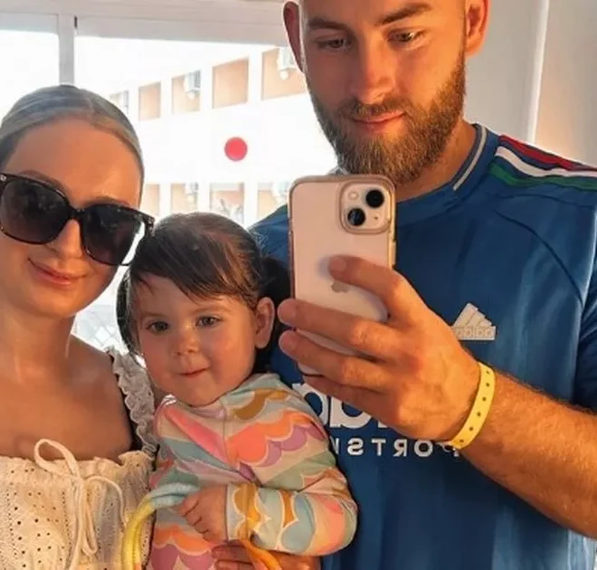 Chloe Radford jets away with partner Jake and daughter, 1, after Radfords’ latest Disney break