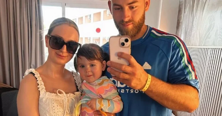 Chloe Radford jets away with partner Jake and daughter, 1, after Radfords’ latest Disney break