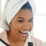 Dentist-recommended Oral-B toothbrush ‘visibly whitens teeth’ is now £300 less in Amazon sale