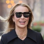 Amanda Holden shows off her glorious legs in ‘very flattering’ co-ord that ‘fits like a glove’