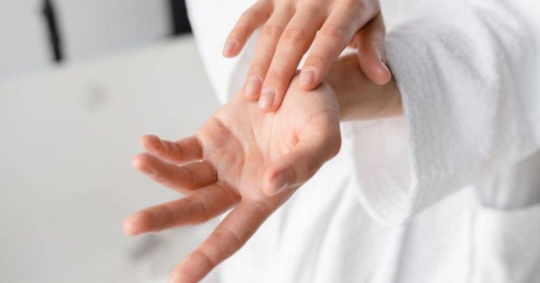 Anti-ageing LED device ‘considerably fades dark spots and wrinkles’ in a matter of weeks