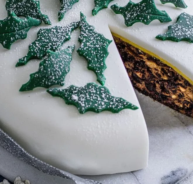 Mary Berry’s classic rich Christmas cake – recipe