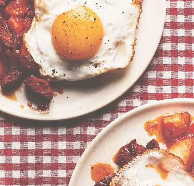 ‘Super budget friendly’ chorizo and potato hash is perfect for cold evenings