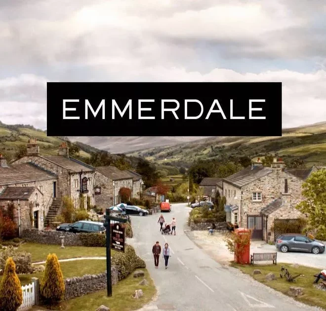 Emmerdale star gushes over close bond with ‘amazing’ on-screen gran away from ITV cameras