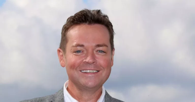 Stephen Mulhern’s forgotten romance with EastEnders legend leaves fans floored