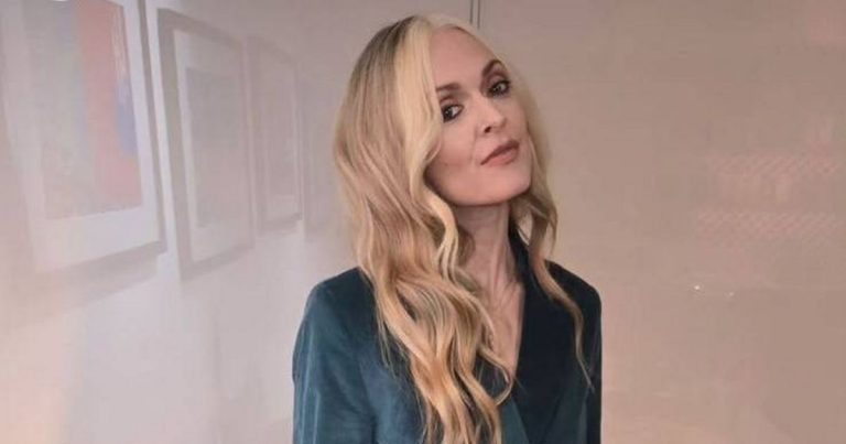 Fearne Cotton ‘can’t stop wearing’ her ‘comfy and smart’ velvet trouser suit