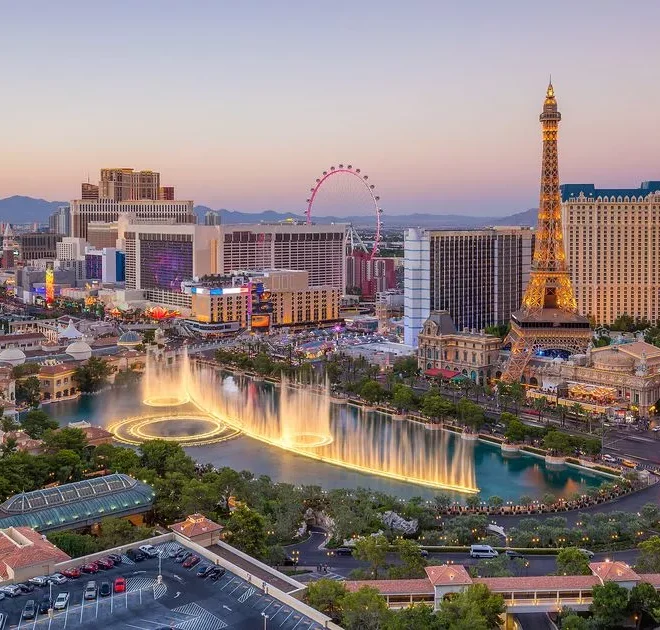 Live like a star in Las Vegas with free roulette and The Strip’s best hidden bar