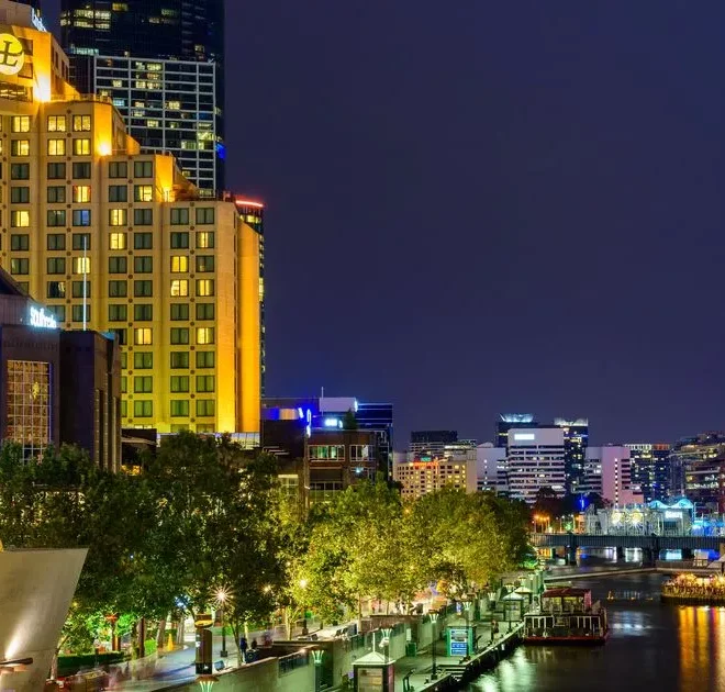 ‘I discovered hidden bars and colourful street art under the hot rays of Oz’