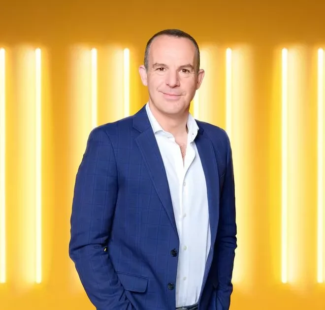 Martin Lewis issues vital message for all Easyjet customers this summer as mega sale kicks off