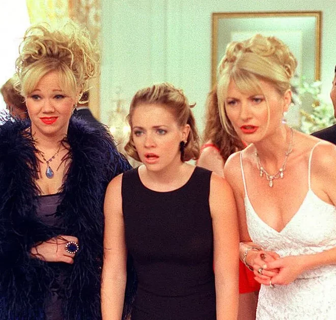 Stars of major 90s hit show hint at comeback – 21 years later but without one iconic role