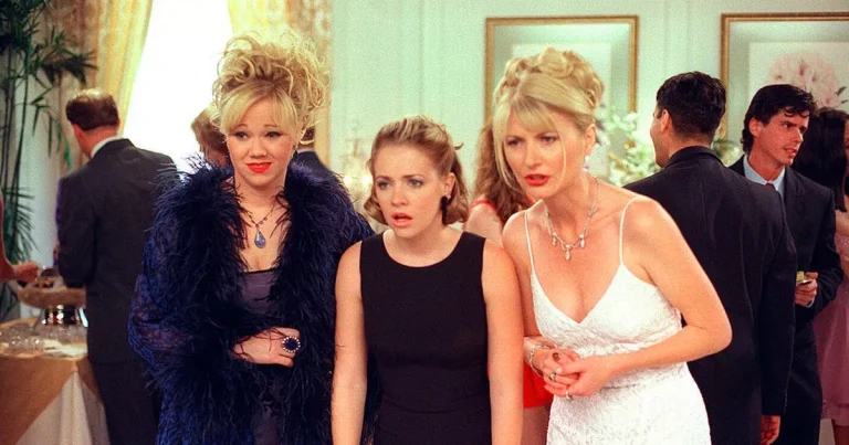 Stars of major 90s hit show hint at comeback – 21 years later but without one iconic role