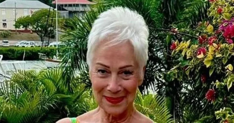 Denise Welch, 66, stuns in swimsuit snap on holiday after shedding 2.5st in nine weeks