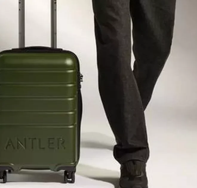 Save £50 on Antler cabin case that fits Ryanair flights as passengers fume at ‘disgusting’ new hand luggage ...