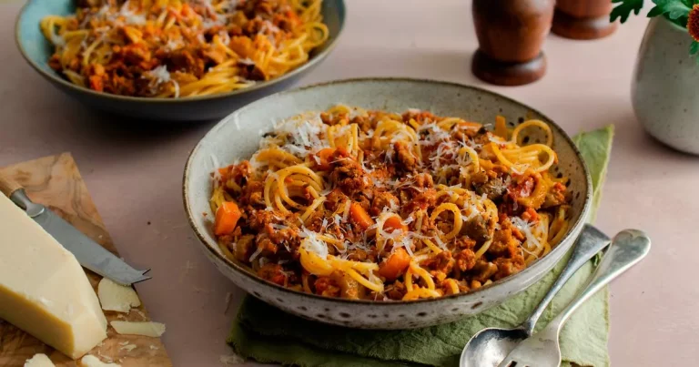 Peter Andre’s ‘easy’ veggie spaghetti bolognese costs just £1 – recipe