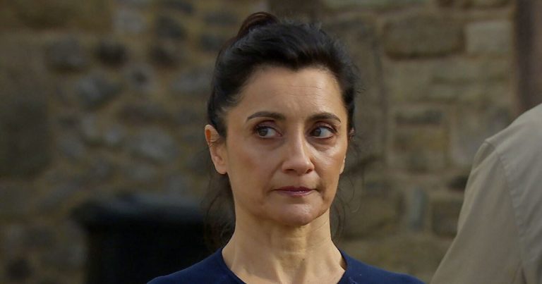 Emmerdale Manpreet actress is ‘related’ to soap co-star – and fans’ minds are blown