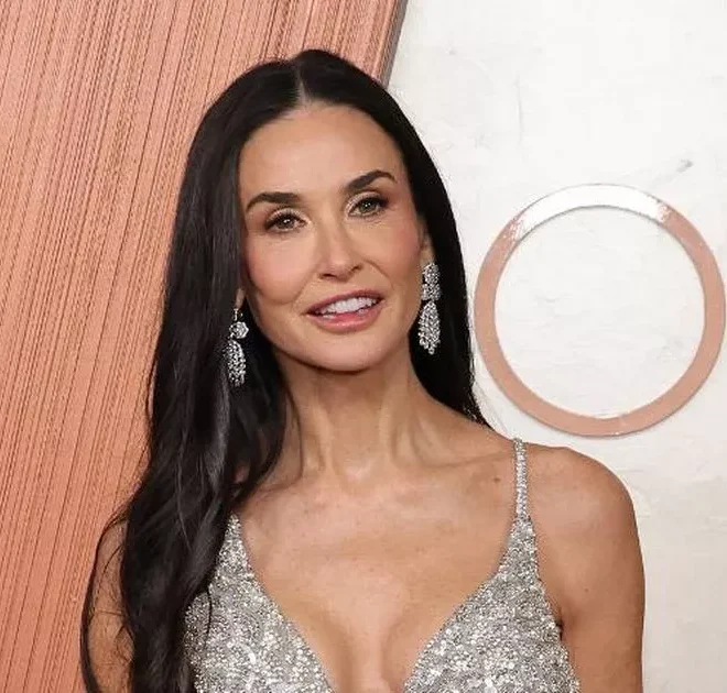 Oscars viewers fume as ITV star takes brutal swipe at Demi Moore and The Substance