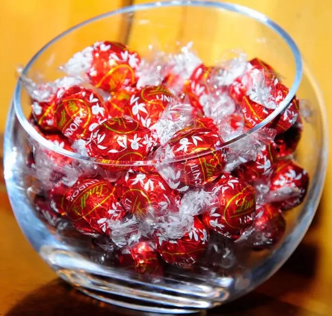 Lindt launch £10 sharing tin of Lindor chocolate truffles for Christmas – including a salted caramel flavour