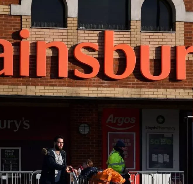 Sainsbury’s shoppers disgusted over ‘vile’ chocolate and carrot houmous