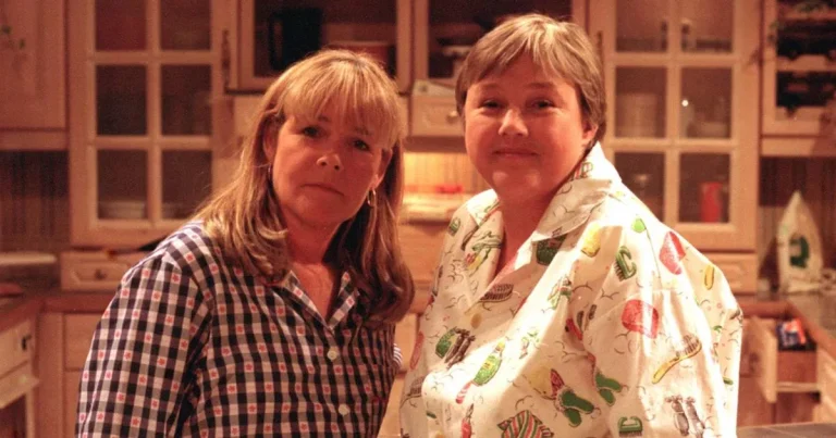Loose Women’s Linda Robson chokes back tears as she pays tribute to Pauline Quirke