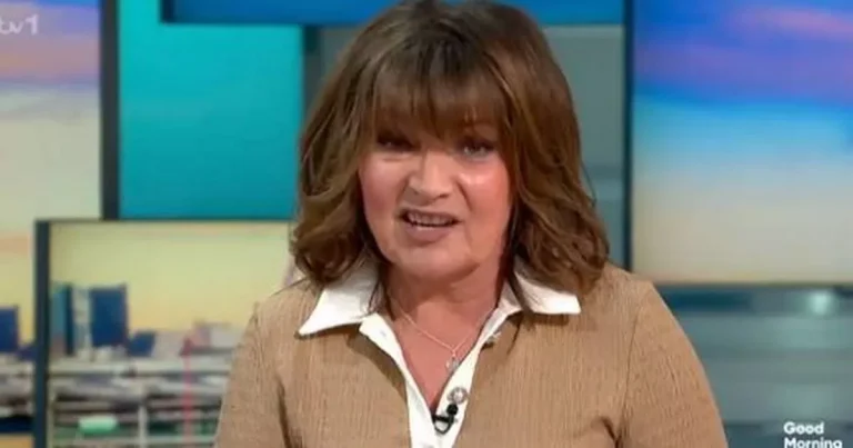 Lorraine Kelly forced to apologise as she swears live on GMB