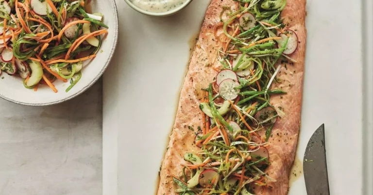 Mary Berry’s ‘perfect’ salmon dinner for ten that cooks in just 30 minutes